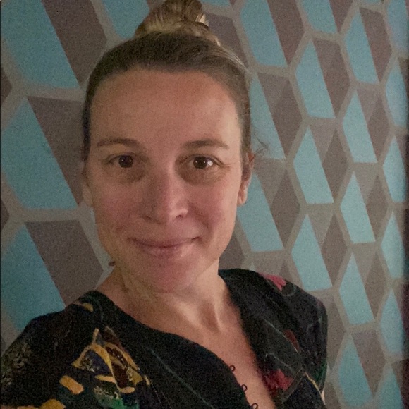 Meet your Posher, Katie - Picture 1 of 1